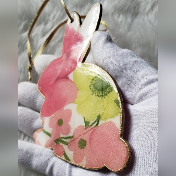 Handmade Spring Flower Bunny Decor Accessory - Picture 7 of 10